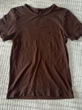 Skims Soft Smoothing Seamless Top Sz Small Brown